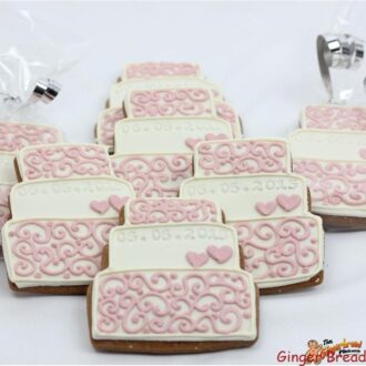 Wedding cake cookie favours